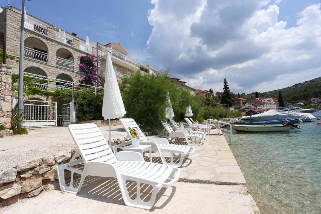 Amare Apartments Bobovisca Екстер'єр фото