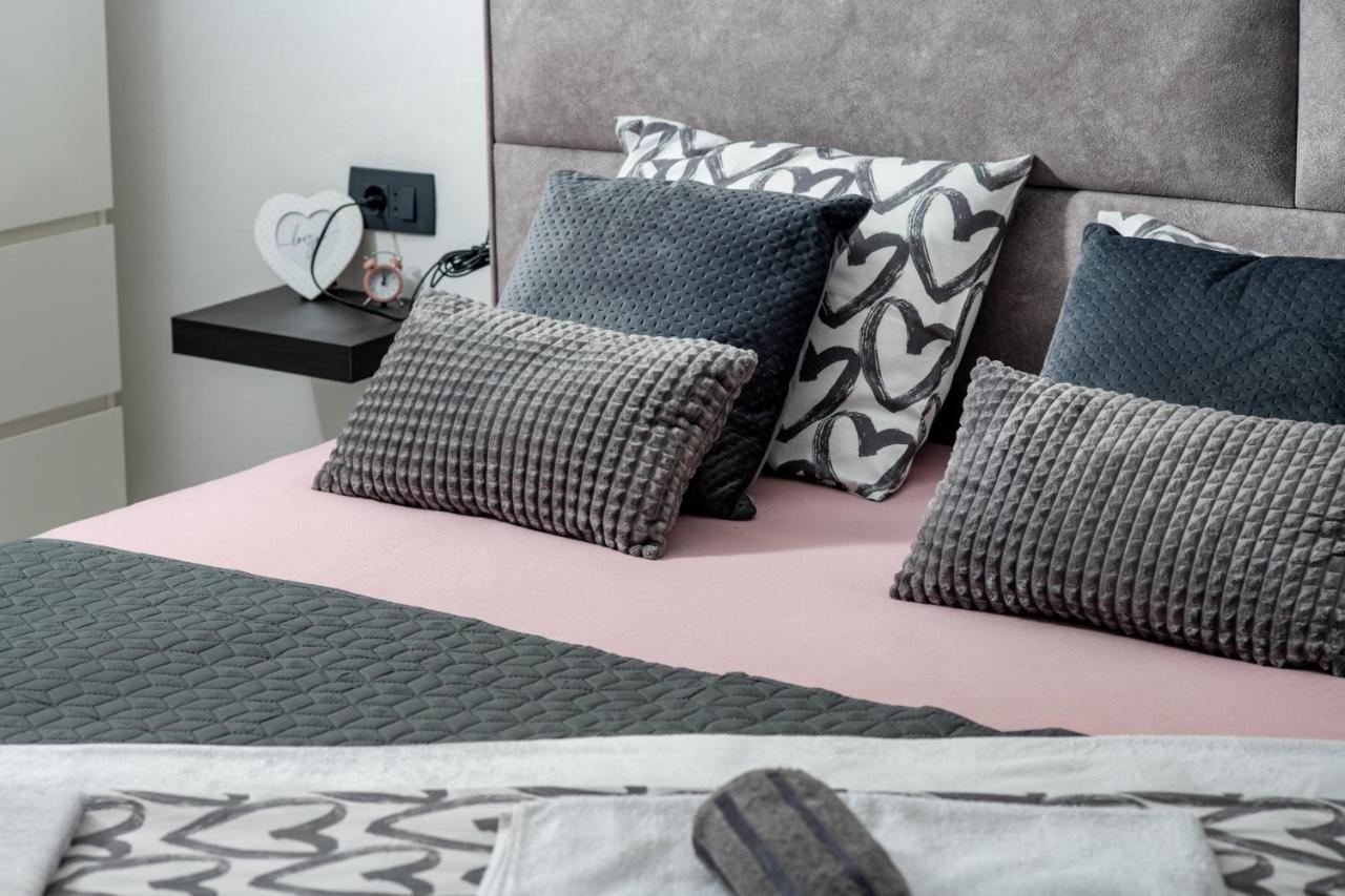 Amare Apartments Bobovisca Екстер'єр фото