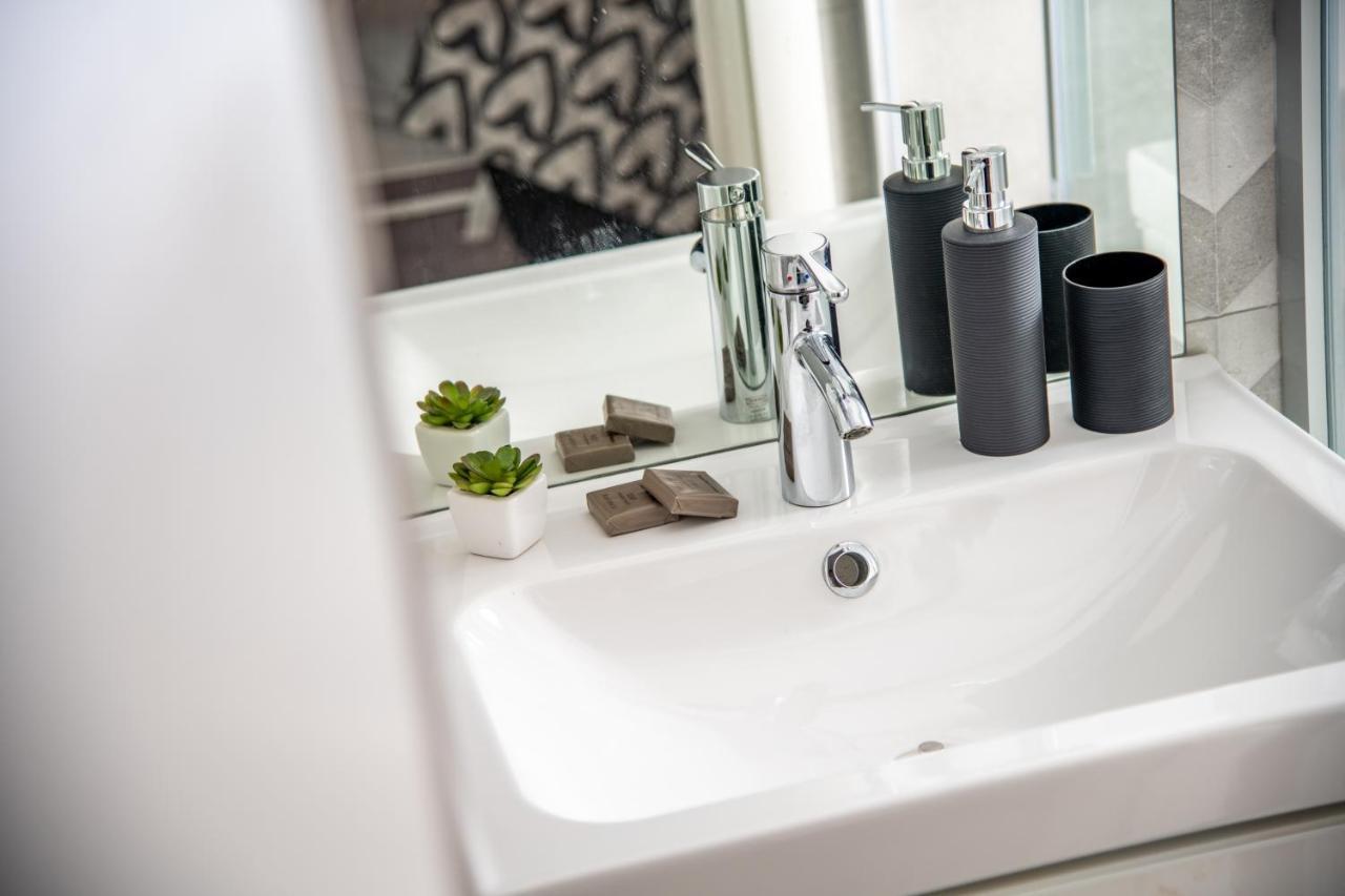 Amare Apartments Bobovisca Екстер'єр фото