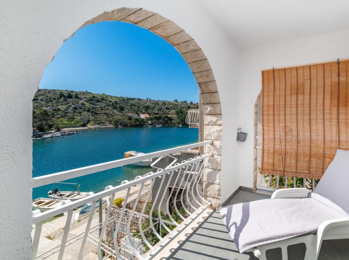 Amare Apartments Bobovisca Екстер'єр фото