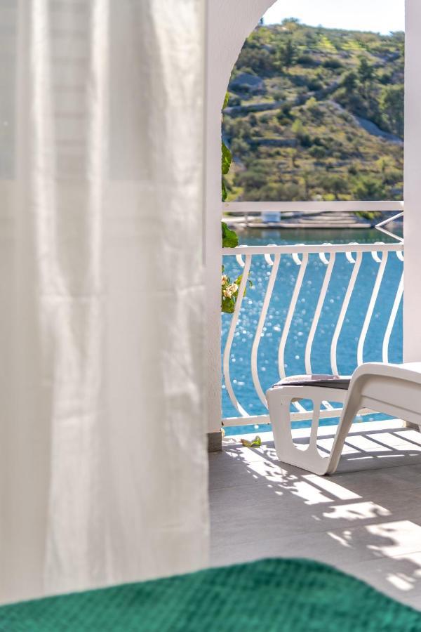 Amare Apartments Bobovisca Екстер'єр фото