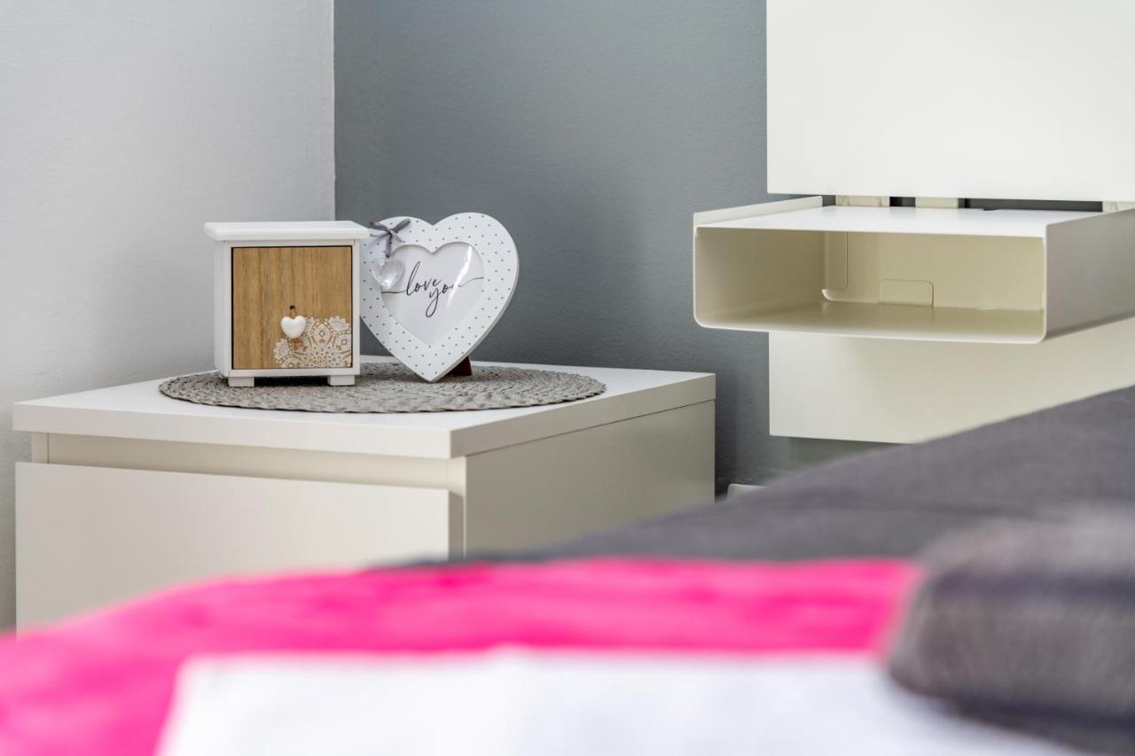 Amare Apartments Bobovisca Екстер'єр фото