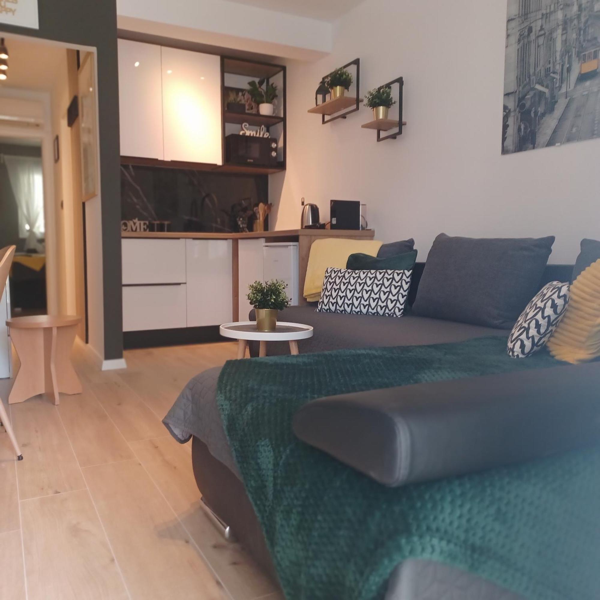 Amare Apartments Bobovisca Екстер'єр фото